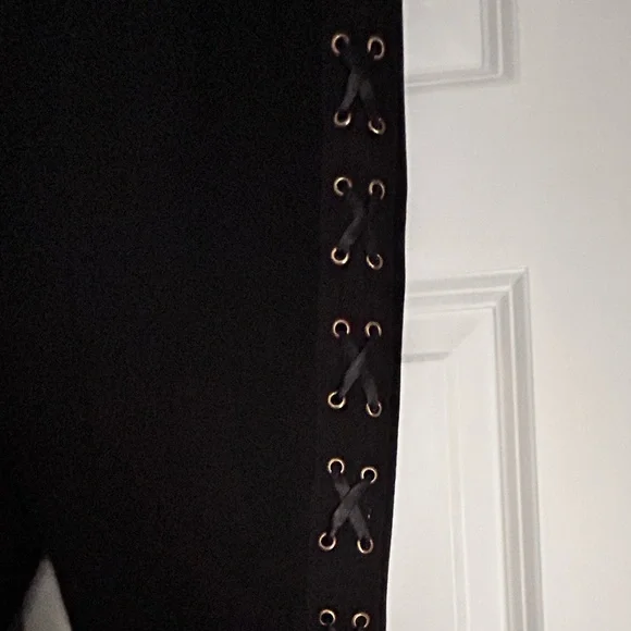 Bebe Black Stretch Button Front Pants Leggings Lace Up Sides Y2K Whimsigoth XL - Picture 4 of 6